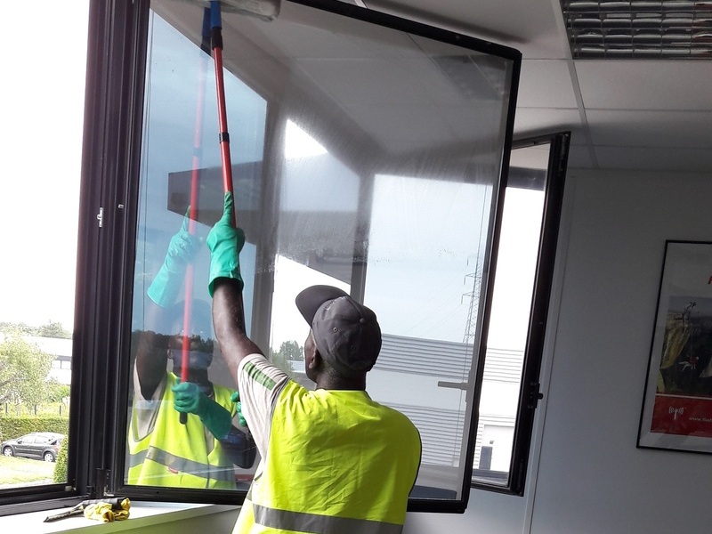Devis nettoyage bureau Blagnac